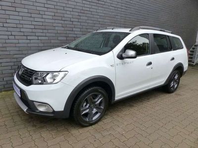 gebraucht Dacia Logan MCV II Kombi Stepway Celebration Automatik