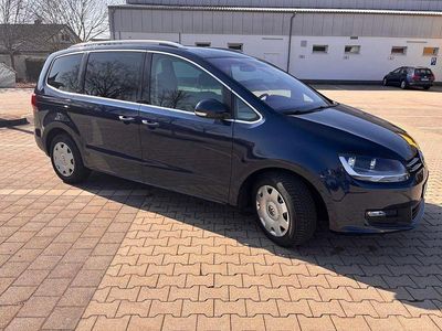 Gebraucht VW Sharan Comfortline 184 PS (135 kW) 2015 Blau Van / Kleinbus