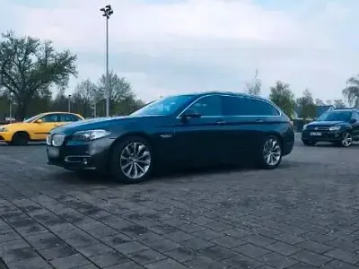 Gebraucht BMW 520 184 PS (135 kW) 2014 Schwarz Kombi