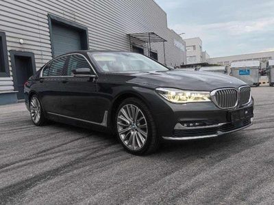 BMW 730