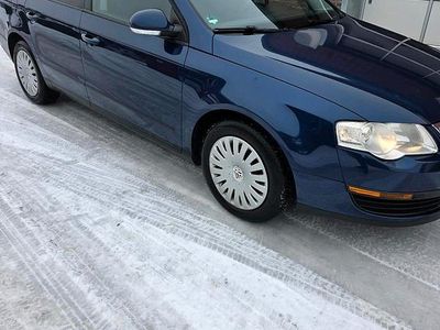 Blau Gebraucht 2008 VW Passat Kombi | 2.490 € (Guter Preis)