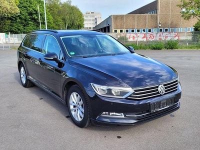 Second-hand VW Passat Comfortline 150 CP (110 kW) 2017 Negru Break