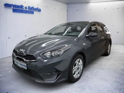 Gebraucht Kia Ceed Vision 160 PS (117 kW) 2023 Grau Kleinwagen