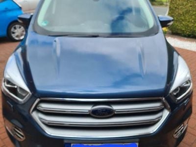 Usado Ford Kuga Titanium 150 HP (110 kW) 2018 Azul SUV
