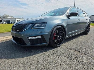Używany Skoda Octavia RS 245 KM (180 kW) 2019 Szary Kombi