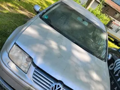 Gebraucht VW Bora 101 PS (74 kW) 2002 Silber Limousine
