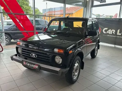 Gebraucht Lada Taiga 83 PS (61 kW) 2021 Grün SUV