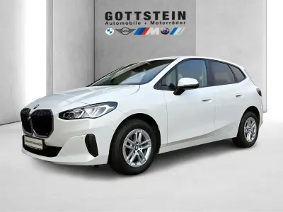 Gebraucht BMW 218 Active Tourer 150 PS (110 kW) 2023 Weiß Van / Kleinbus