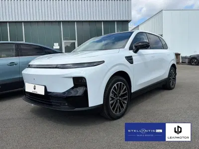 Neu Leapmotor B10 160 kW (218 PS) 2026 Weiß SUV