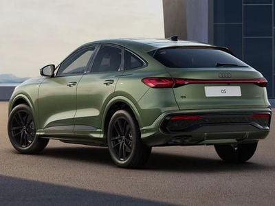 Neu Audi Q5 Sportback S-Line 204 PS (150 kW) 2026 Distriktgrün metallic distriktgrün metallic SUV