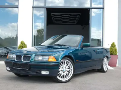 Gebraucht BMW 325 Cabriolet 192 PS (141 kW) 1994 Grün Cabrio