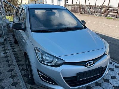 Brugt Hyundai i20 Edition 86 HK (63 kW) 2013 Sølv Hatchback