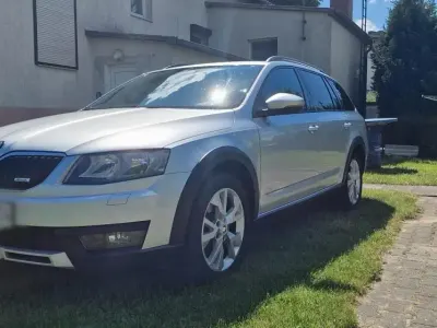 Gebraucht Skoda Octavia Scout 184 PS (135 kW) 2016 Silber Kombi