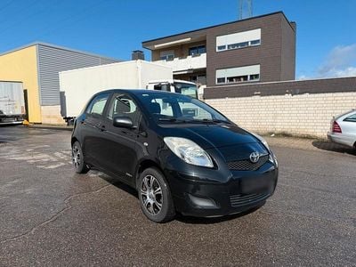 Usado Toyota Yaris 69 HP (50 kW) 2009 Preto Citadino