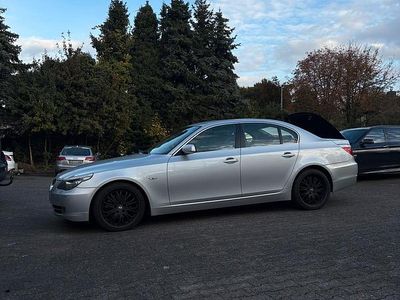 BMW 523