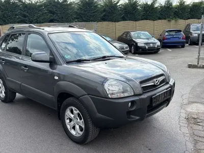 Gebraucht Hyundai Tucson GLS 141 PS (103 kW) 2009 Grau SUV