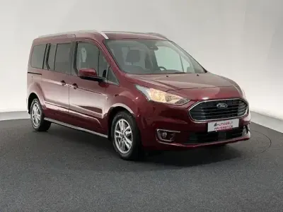 Gebraucht Ford Tourneo Titanium 120 PS (88 kW) 2019 Rot Van / Kleinbus