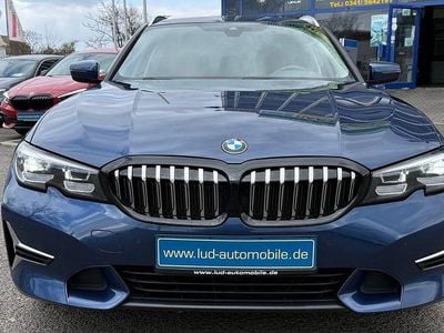 Gebraucht BMW 318 Luxury Line 150 PS (110 kW) 2022 Blau Limousine