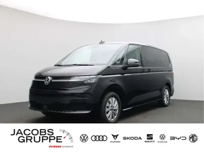 Gebraucht VW Multivan Life 150 PS (110 kW) 2025 Deep black Van / Kleinbus