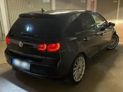 Gebraucht VW Golf VII Match 122 PS (89 kW) 2012 Schwarz Limousine