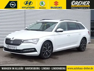 Gebraucht Skoda Superb Ambition 150 PS (110 kW) 2024 Moonweiss metallic Kombi