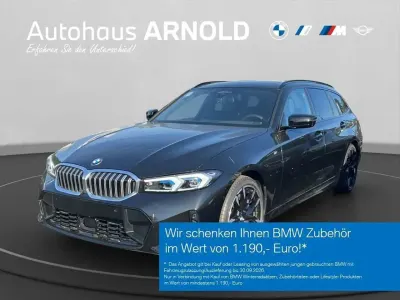Gebraucht BMW 330 M Sport 286 PS (210 kW) 2026 Schwarz Kombi