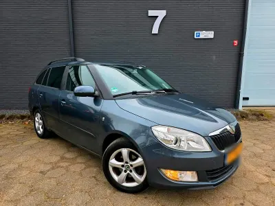 Gebraucht Skoda Fabia 90 PS (66 kW) 2010 Grau Kombi