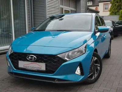 Gebraucht Hyundai i20 Edition 30 101 PS (74 kW) 2022 Blau Kleinwagen
