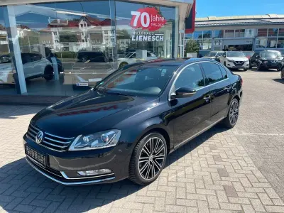 Gebraucht VW Passat Exclusive 177 PS (130 kW) 2013 Schwarz Limousine