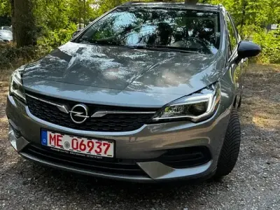Gebraucht Opel Astra Edition 145 PS (106 kW) 2022 Grau Kleinwagen