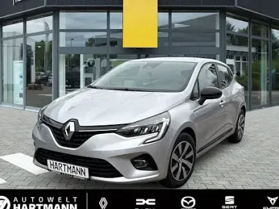 Gebraucht Renault Clio V Equilibre 67 PS (49 kW) 2023 Grau Limousine