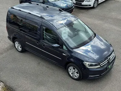 Używany VW Caddy Maxi Highline 150 KM (110 kW) 2020 Niebieski Minivan