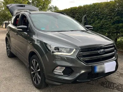 Gebraucht Ford Kuga ST-Line 150 PS (110 kW) 2019 Grau SUV