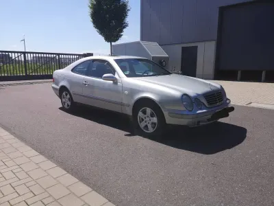 Gebraucht Mercedes CLK230 193 PS (141 kW) 1998 Silber Coupé