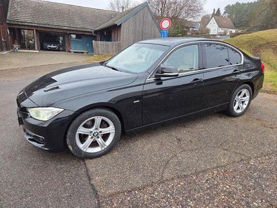 Gebraucht BMW 320 Luxury Line 184 PS (135 kW) 2013 Schwarz Limousine