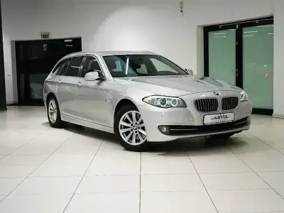 Usata BMW 530 Sport Line 320 CV (235 kW) 2012 Argento Station wagon