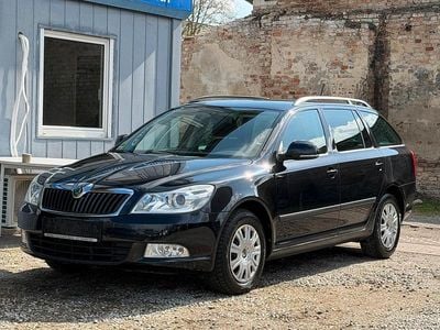 Gebraucht Skoda Octavia Ambition 105 PS (77 kW) 2013 Schwarz Kombi