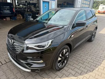 Gebraucht Opel Grandland X 131 PS (96 kW) 2021 Perla nera SUV