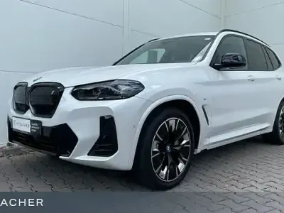 Gebraucht BMW iX3 M Sport 210 kW (286 PS) 2023 Weiß SUV