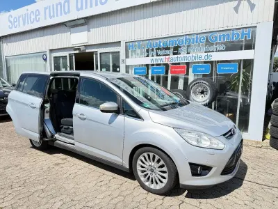 Używany Ford Grand C-Max Titanium 140 KM (102 kW) 2012 Minivan