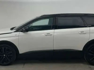 Gebraucht Peugeot 5008 GT 194 PS (142 kW) 2024 Perlmuttweiss (metallic) SUV