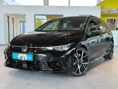 Gebraucht VW Golf VIII R 333 PS (244 kW) 2024 Schwarz Limousine