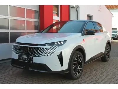 Neu Peugeot 3008 GT 146 PS (107 kW) 2025 Weiß SUV