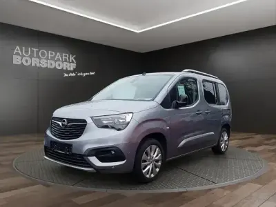 Używany Opel Combo-e Life Ultimate 100 kW (136 KM) 2022 Szary Minivan