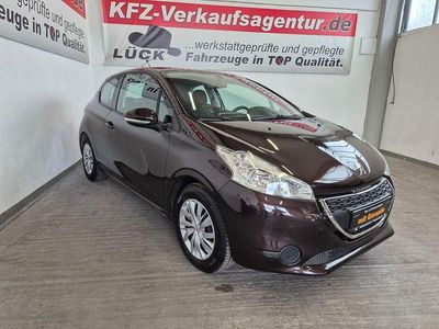 Gebraucht Peugeot 208 Active 68 PS (50 kW) 2013 Braun Kleinwagen