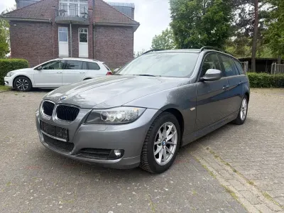 Używany BMW 320 Sport Line 170 KM (125 kW) 2009 Szary Kombi
