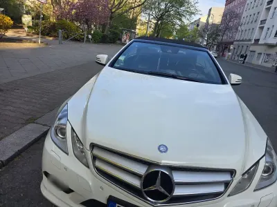 Gebraucht Mercedes E350 258 PS (189 kW) 2010 Weiß Cabrio