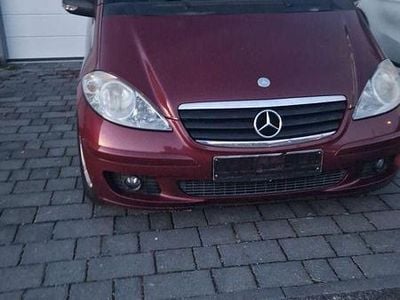 Gebraucht Mercedes A180 Classic 109 PS (80 kW) 2006 Rot Kleinwagen