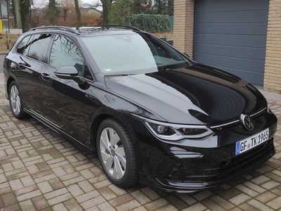 Gebraucht VW Golf VIII R-line 150 PS (110 kW) 2024 Schwarz Kombi