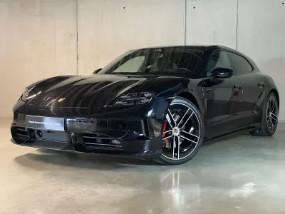Neu Porsche Taycan 4S Sport Turismo Black Edition 439 kW (598 PS) 2026 Tiefschwarzmetallic Kombi